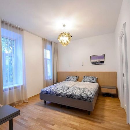 City Centre Chic Apartment Ljubljana 1/4 Luaran gambar